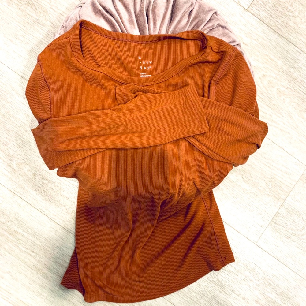 Light mocha ribbed top